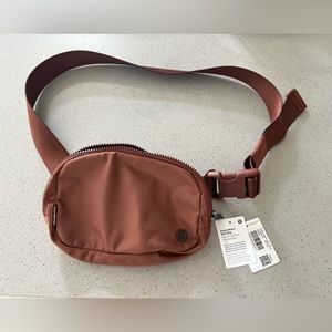 Lululemon Athletica Everyday Belt bag (Ancient Copper 1L)